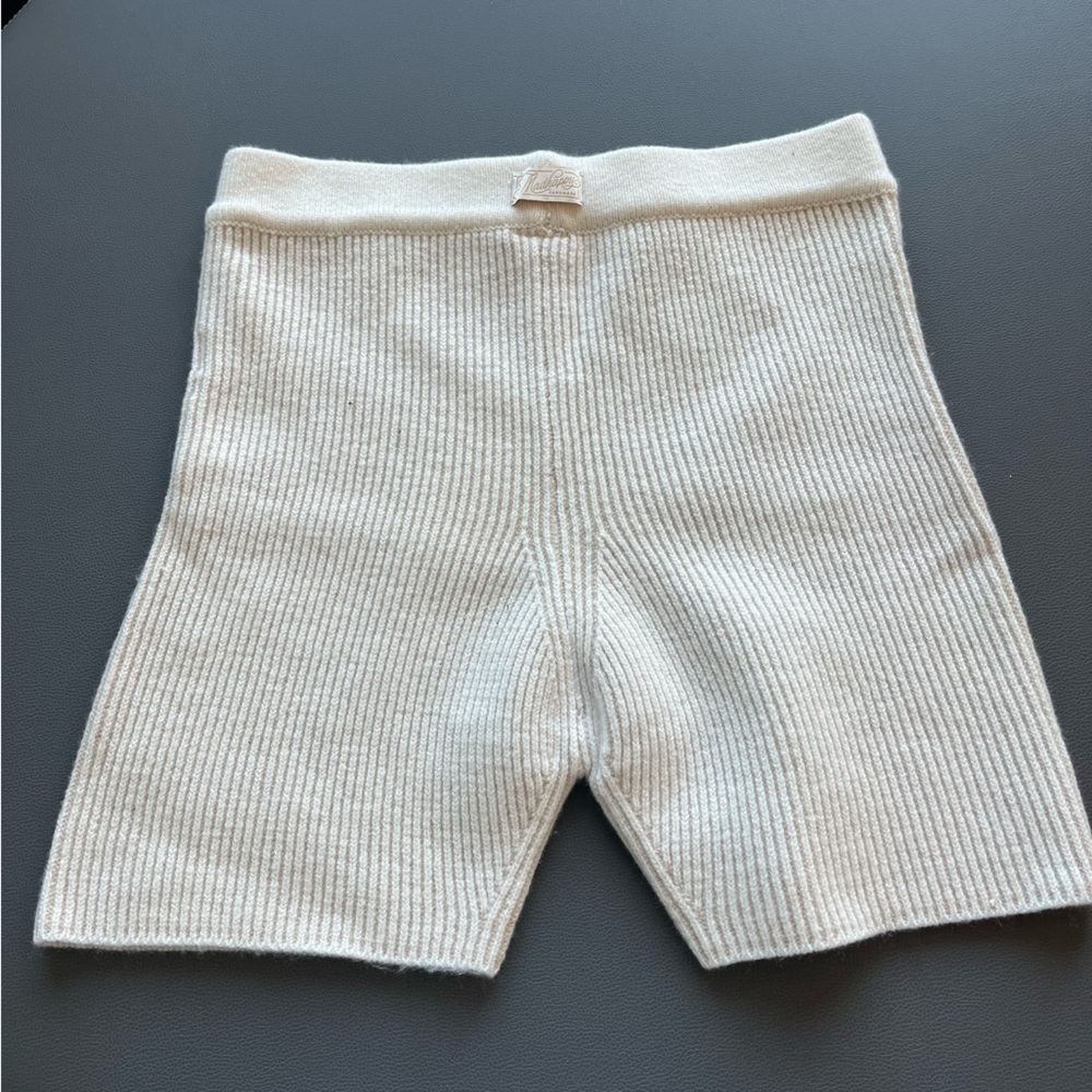NEW | MadHappy Cashmere Biker Shorts☮️ - Picture 6 of 6